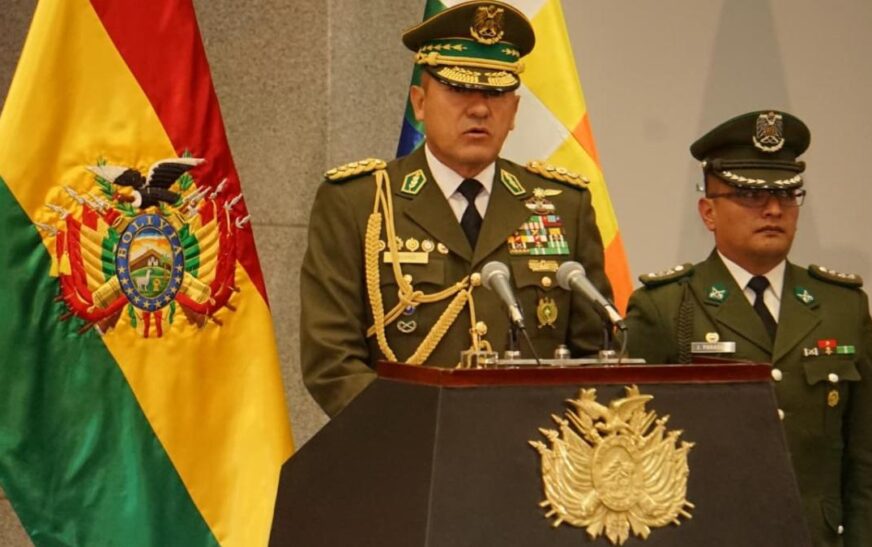 Choquehuanca juramenta Estado Mayor Policial Russo confirma cumplimiento ley 1387