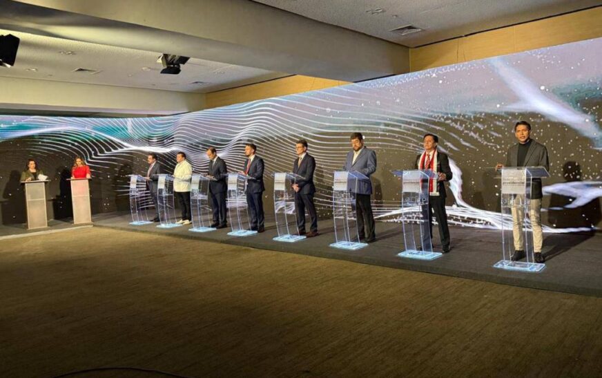 TSE Convoca Candidatos Vicepresidenciales a Debate Crucial en Fexpocruz