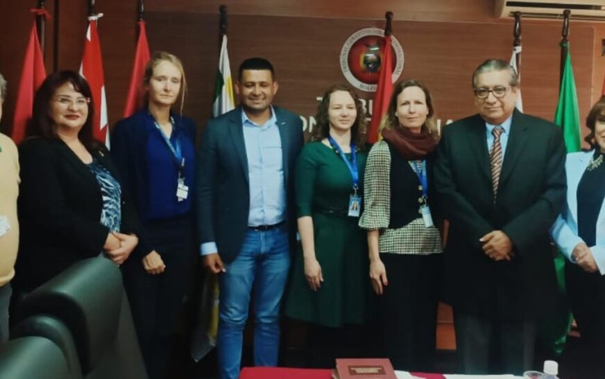 Tribunal Electoral se reúne con observadores y ratifica compromiso para garantizar balotaje