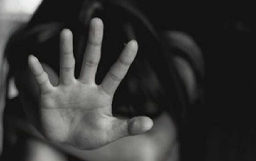 Niñera enviada a prisión preventiva por muerte de niño de dos años en Tipuani