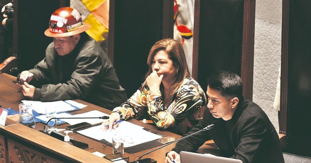 Asamblea Legislativa busca solución a crisis de autoprorrogados para garantizar gobernabilidad