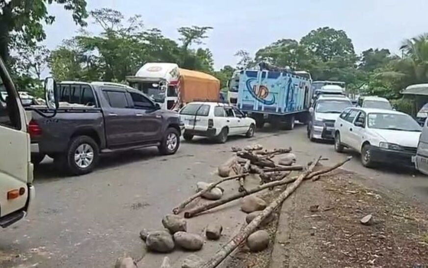 Carretera Cochabamba Despejada Transporte Libre Suspende Medidas de Protesta