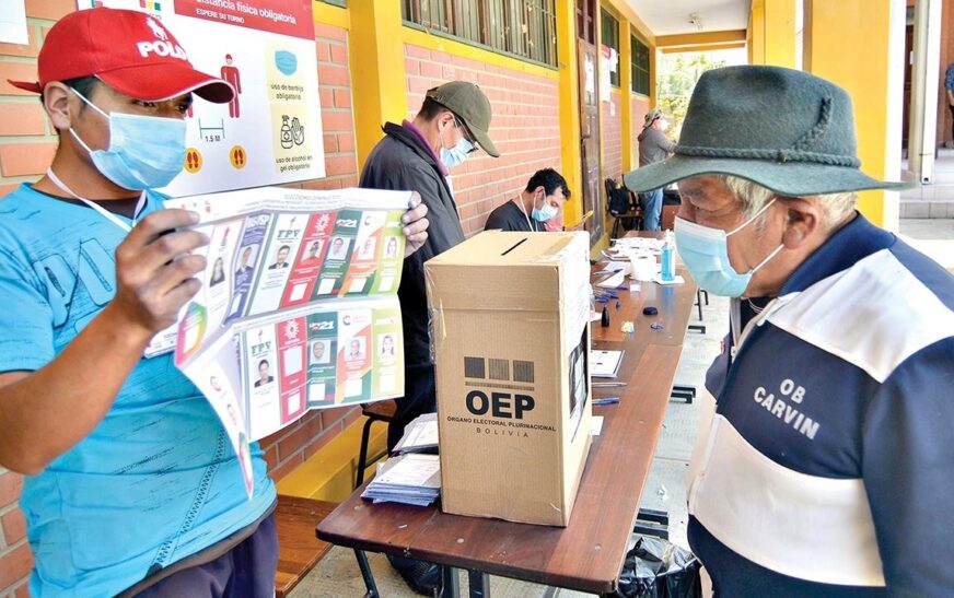 Balotaje jurados electorales inasistentes sancionados multa Bs 1375