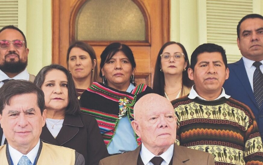 Bolivia se prepara para balotaje clave ante mirada internacional decisiva