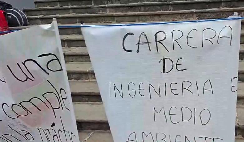 Estudiantes Exigen Traslado Carrera Ingeniería Medio Ambiente Capital Anuncian Huelga de Hambre