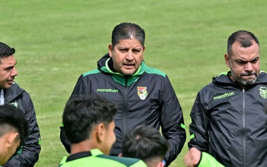 Villegas confirma base de la Verde para amistosos contra Corea y Japón