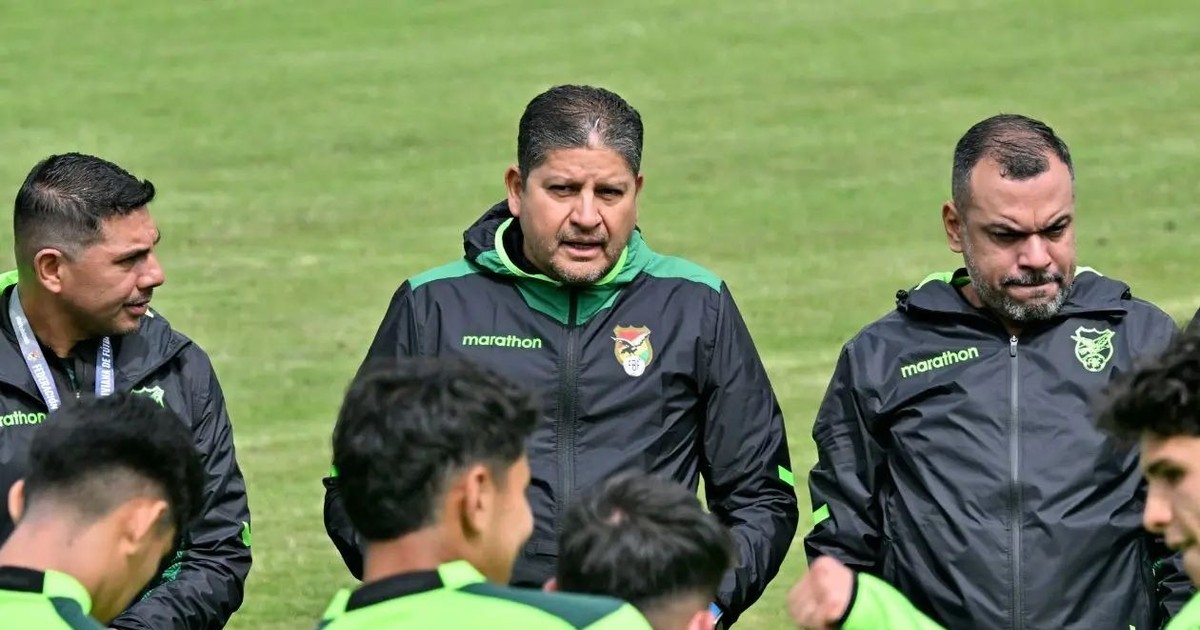 Villegas confirma base de la Verde para amistosos contra Corea y Japón