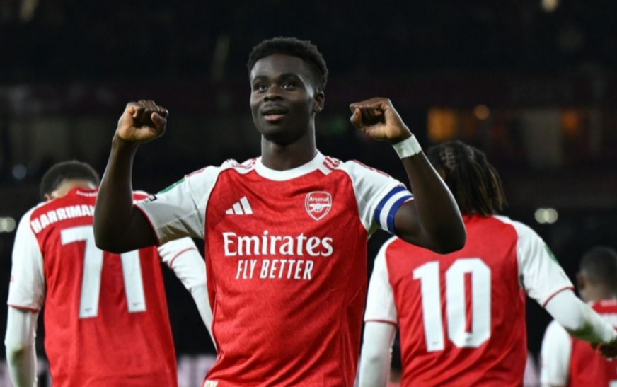 Arsenal golea al Brighton y avanza a cuartos de la Copa de la Liga con decisiva victoria