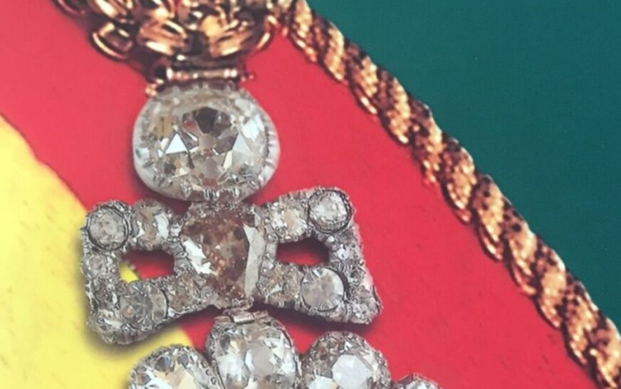 Evo Morales desmiente sustracción de diamantes de medalla presidencial para anillo de su hija