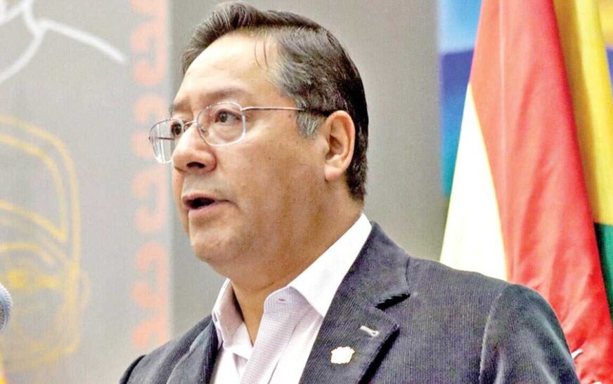 Arce aprueba ley que suspende remates y embargos de créditos en Bolivia