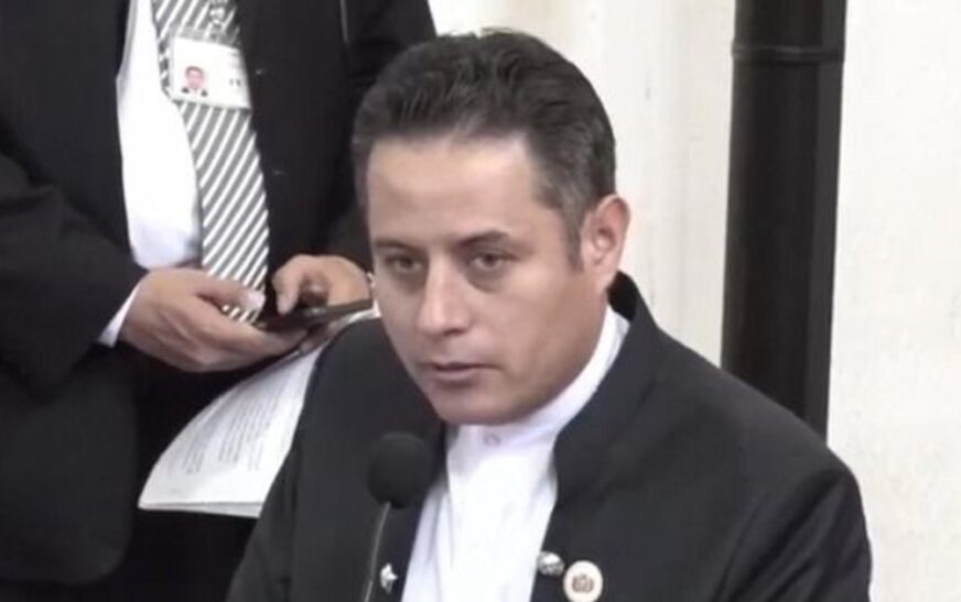 Lara asegura que Bolivia se levantará del dolor y promete trabajo para toda la nación