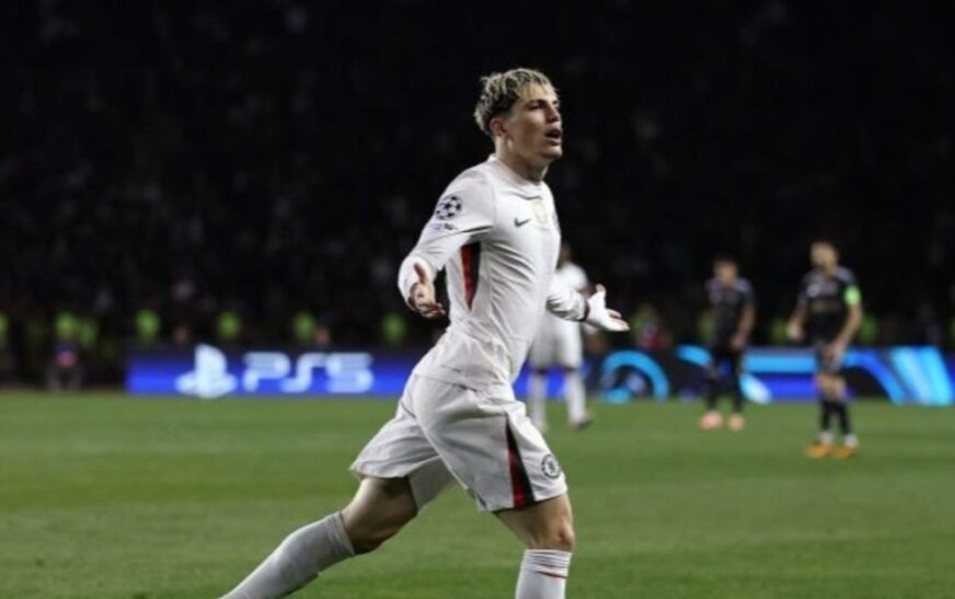 Garnacho rescata un valioso empate ante el Qarabag gol agónico genera optimismo