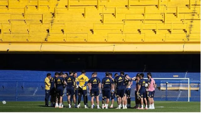 Claudio Úbeda define equipo titular para el Superclásico con sorpresas en la formación táctica