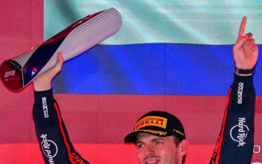 Max Verstappen domina el Mundial de F1 y Carlos Sainz logra podio en Gran Premio
