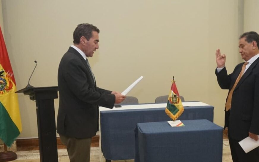 Omar Peñaloza asume viceministro de Ciencia y Tecnología y anuncia tres pilares de trabajo