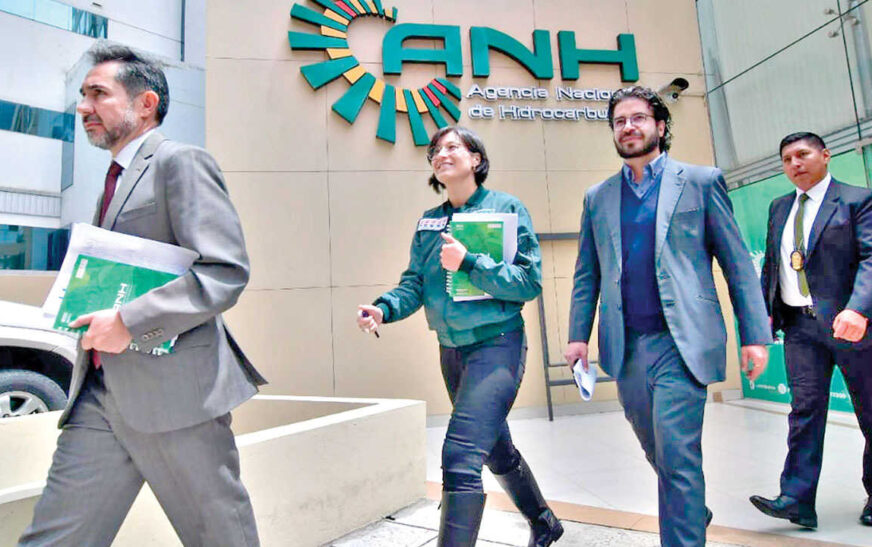 Fiscalía interviene oficinas de ANH y presidente lamenta crisis en YPFB