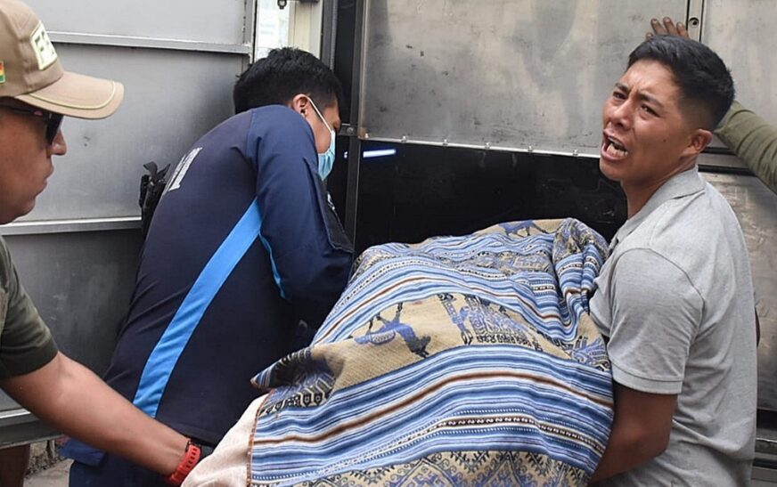 Gobierno denuncia uso de drones y explosivos por bloqueadores en Cotapachi