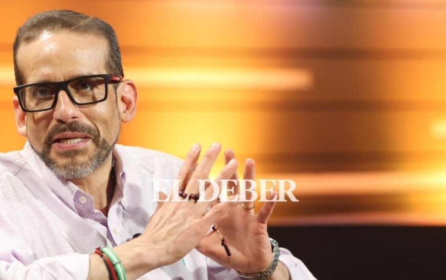 Camacho afirma en Santa Cruz que justicia recupera independencia tras detención de Arce