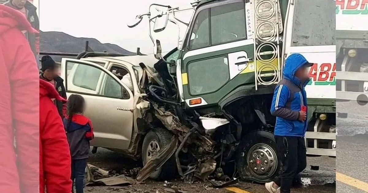 Accidente en Potosí confirma dos fallecidos tras choque entre camioneta y camión