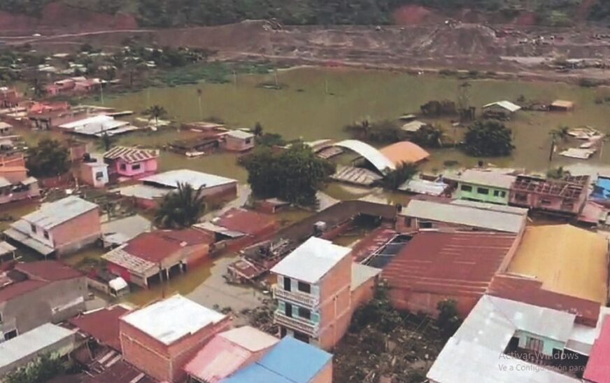 Familias de Tipuani piden ayuda tras afectar a 600 hogares por inundaciones