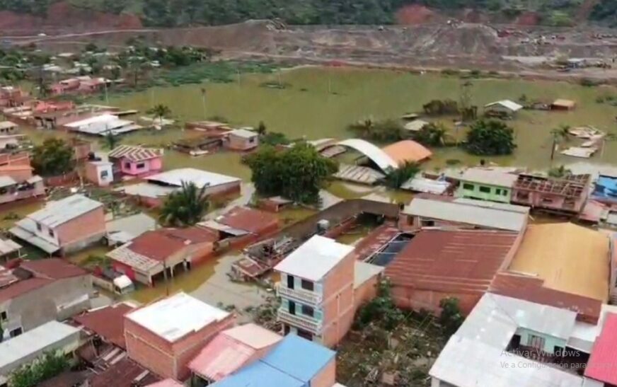 Inundación en Tipuani afecta a 600 familias y agrava escasez de diésel