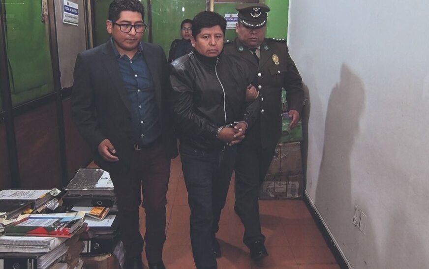 Denuncian a doctoras en La Paz por certificar invalidez a exlíder de la COB