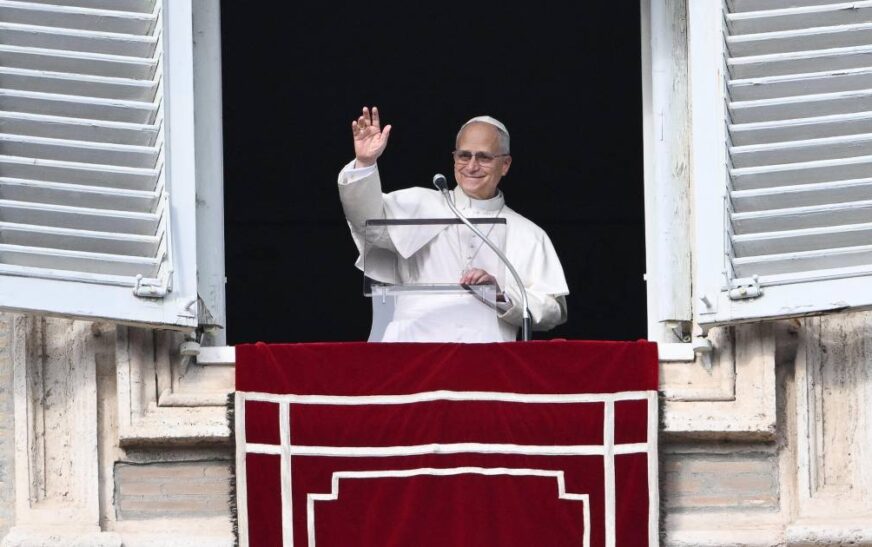 Papa Francisco urge garantizar soberanía y bienestar en Venezuela tras captura de Maduro