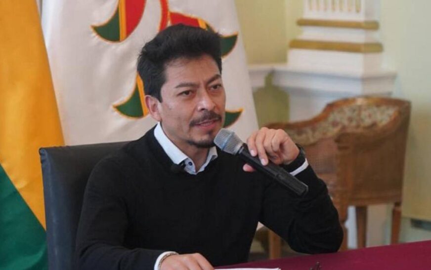 Canciller advierte que Bolivia enfrenta deuda de 39 millones de dólares para mecanismos multilaterales