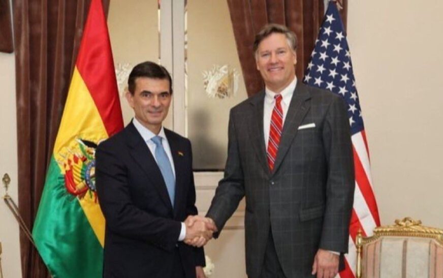 Bolivia anuncia completar en seis meses trámites para reponer embajadores con Estados Unidos