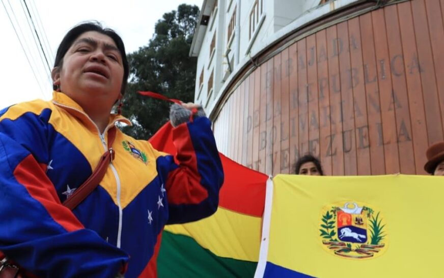 Canciller Aramayo confirma salida de venezolanos de Embajada antes del balotaje