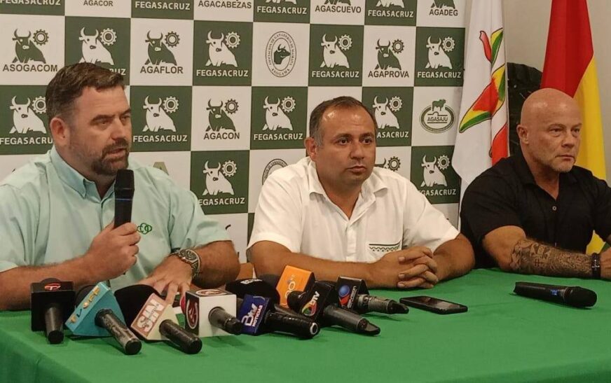 Sectores productivos en Bolivia advierten que bloqueo de la COB genera inflación y escasez