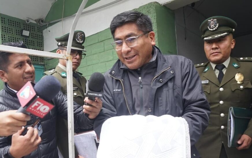 Exministro Néstor Huanca traslada al penal de Patacamaya en La Paz