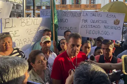 Gobernador de Beni inicia huelga de hambre para exigir recursos económicos