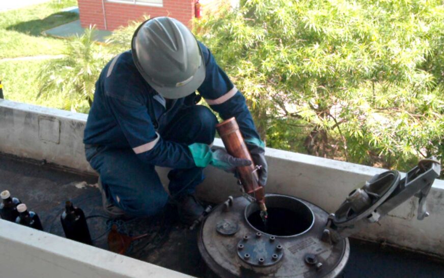 YPFB confirma control de calidad en combustible vendido en Bolivia