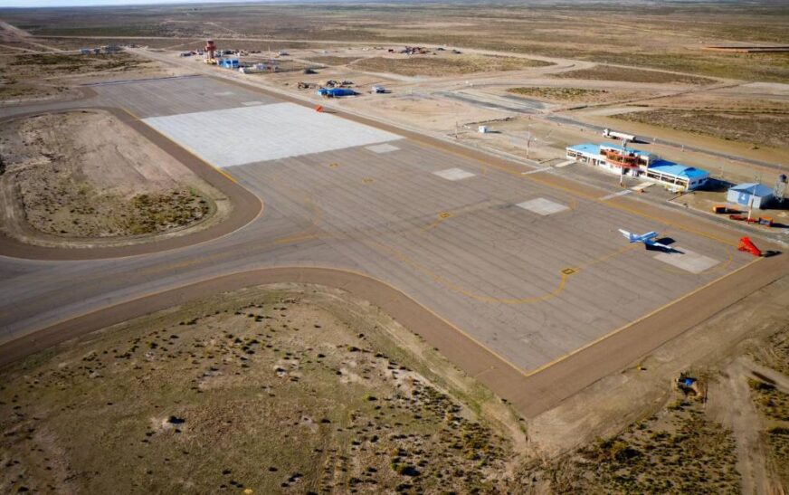 Gobierno anuncia reformas en aeropuerto de Uyuni con Bs 100 millones del BID