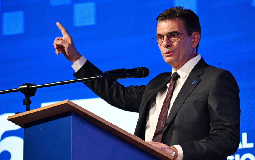 Rodrigo Paz promulga ley que amplía a seis meses el arraigo de ex autoridades en Bolivia