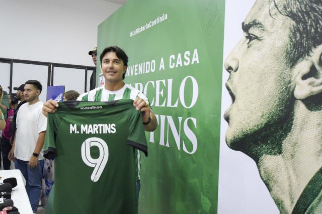 Martins anuncia su compromiso de volver para mejorar el equipo local