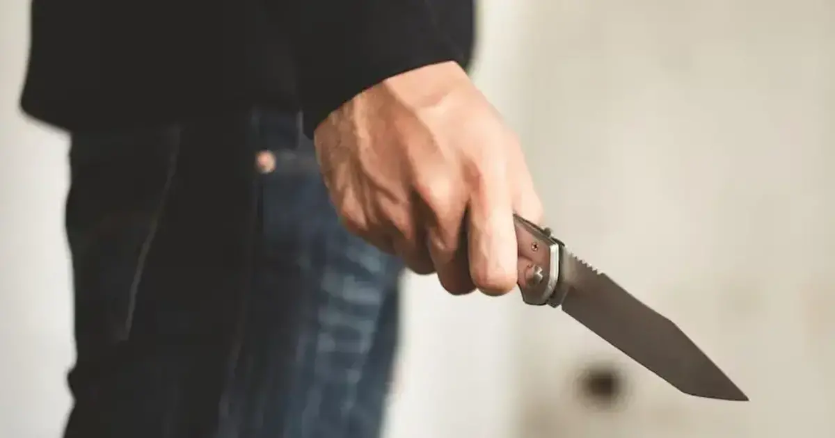 Investigan parricidio en La Paz tras asesinato de hombre por su hijo con cuchillo