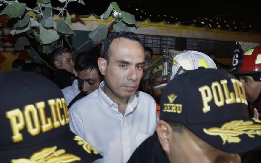 Perú confirma su octavo presidente en diez años por crisis política constante