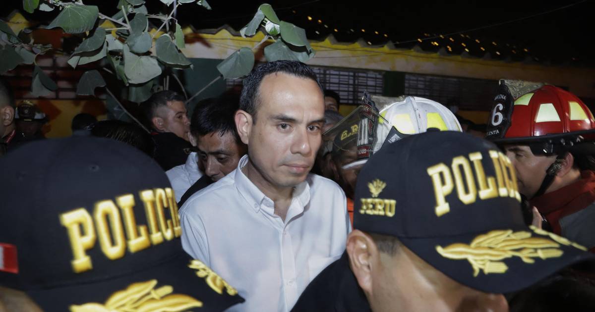 Perú confirma su octavo presidente en diez años por crisis política constante