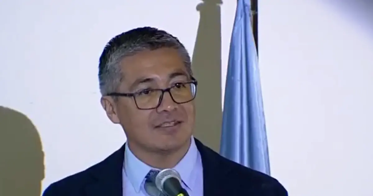 Gobierno anuncia condonación de deudas tributarias y ajuste del IVA en Bolivia