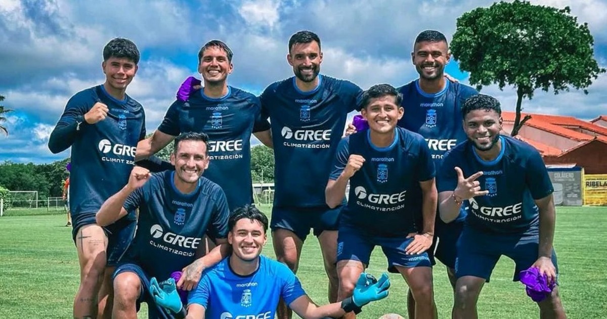 Blooming perfila su once titular para enfrentar a Independiente en Sucre