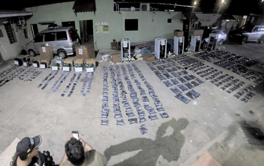 Aduana en Viru Viru incauta 356 kilos de marihuana líquida en bodegas