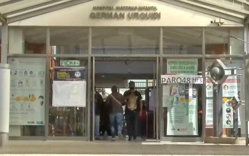 Trabajadores de salud en Cochabamba anuncian paro de 48 horas por pagos adeudados