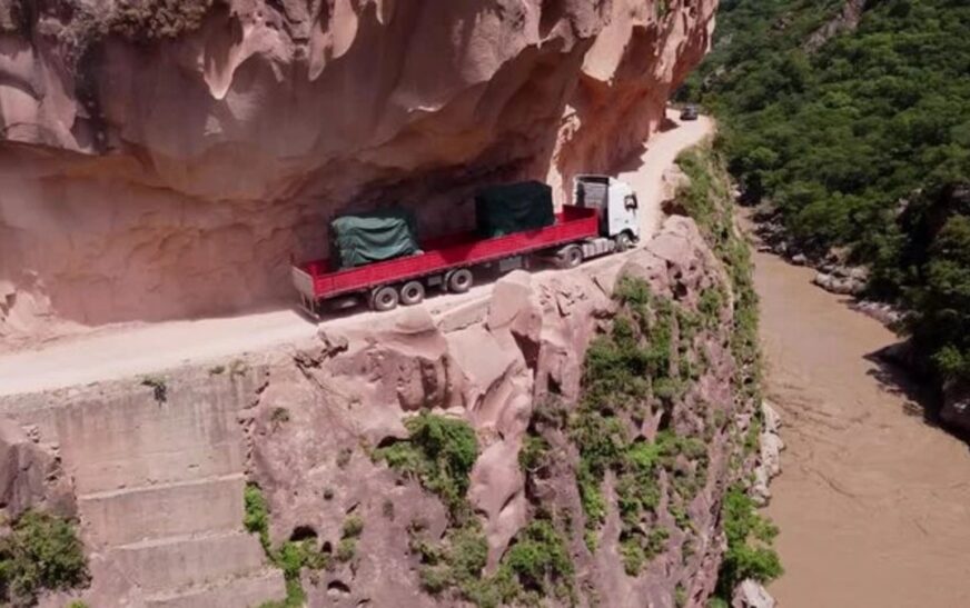ABC estudia variante vial para conectar El Angosto con el Chaco en Santa Cruz