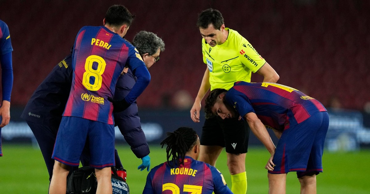 Barcelona confirma baja de Balde y Kounde por un mes por lesión