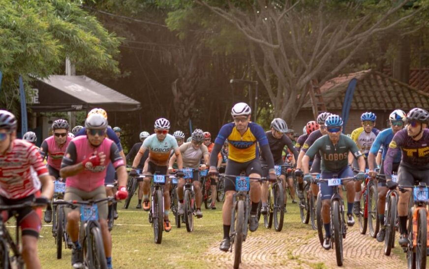 Porongo impulsa la XIII versión de la carrera de bicimontaña El Hondo con alta participación