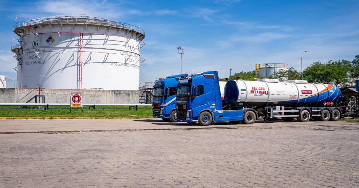 YPFB confirma récord en despacho de gasolina tras días de filas en surtidores