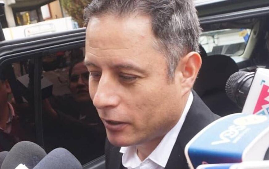 Lara exige al presidente del BCB resolver caso billetes avión siniestrado o renunciar