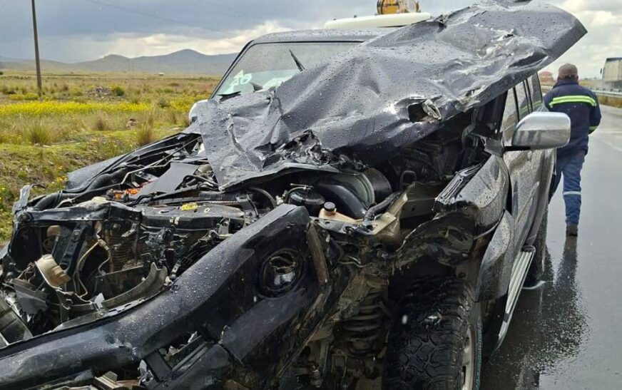 Alcalde de Batallas resulta herido en accidente en carretera a Copacabana